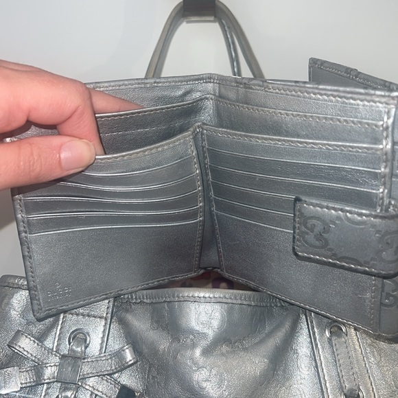 Authentic Gucci Wallet ONLY Guccissima Leather Metallic Silver - Picture 4 of 4